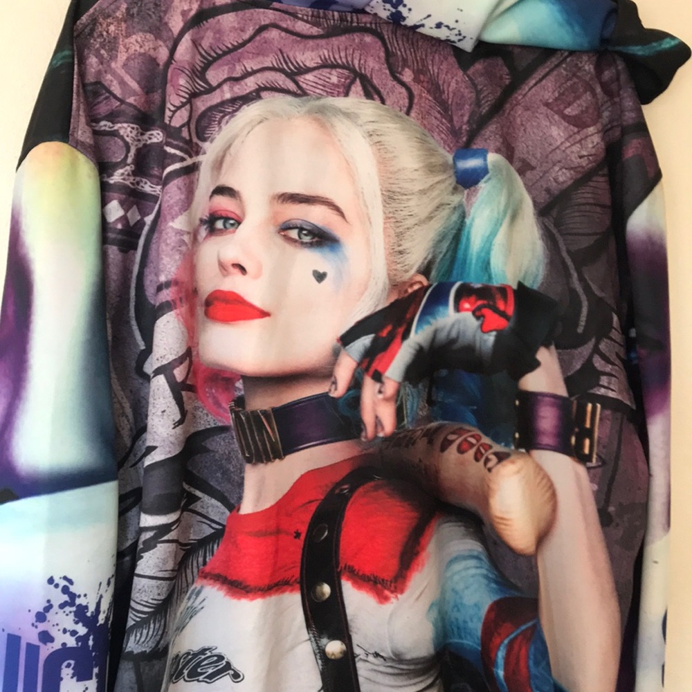 DC Comics Harley Quinn men’s graphic hoodie